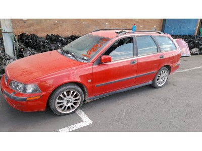 Radiador motor VOLVO V40 2004