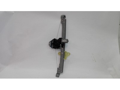 ELEVALUNAS DELANTERO DERECHO MAZDA CAPTUR 2016