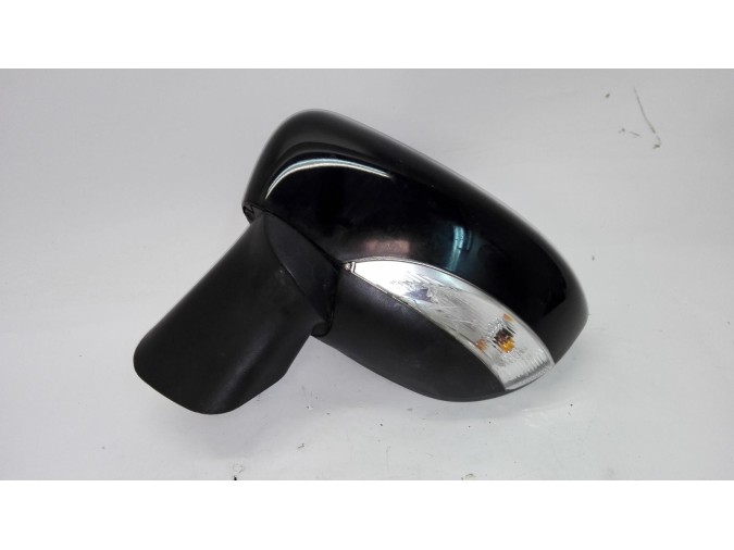 RETROVISOR IZQUIERDO RENAULT CAPTUR 2015