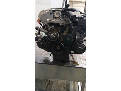 MOTOR CON ACCESORIOS Y CAJA DE CAMBIOS MERCEDES CLK 200