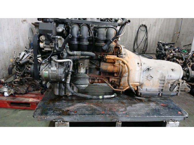 MOTOR CON ACCESORIOS Y CAJA DE CAMBIOS MERCEDES CLK 200