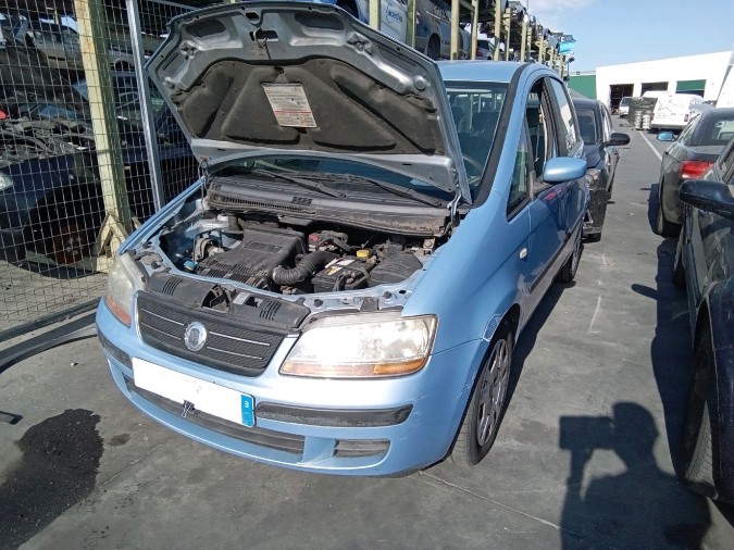 PUERTA TRASERA DERECHA FIAT IDEA 2004