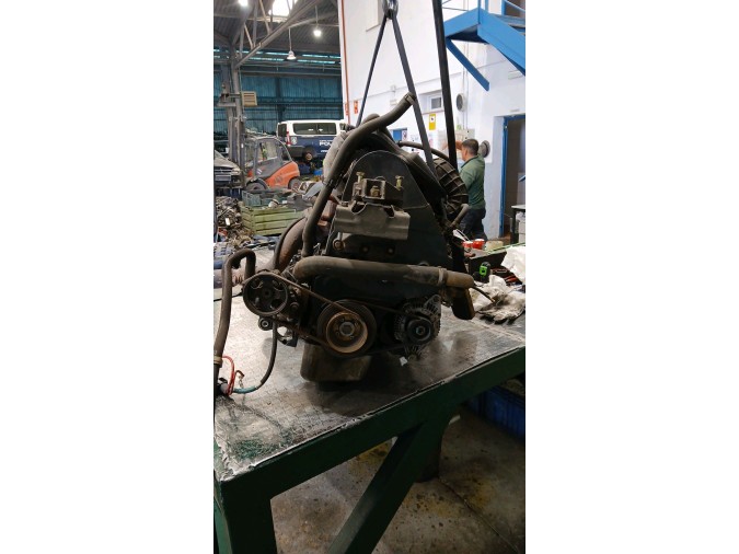 MOTOR CON ACCESORIOS Y CAJA DE CAMBIOS PEUGEOT BOXER 2000