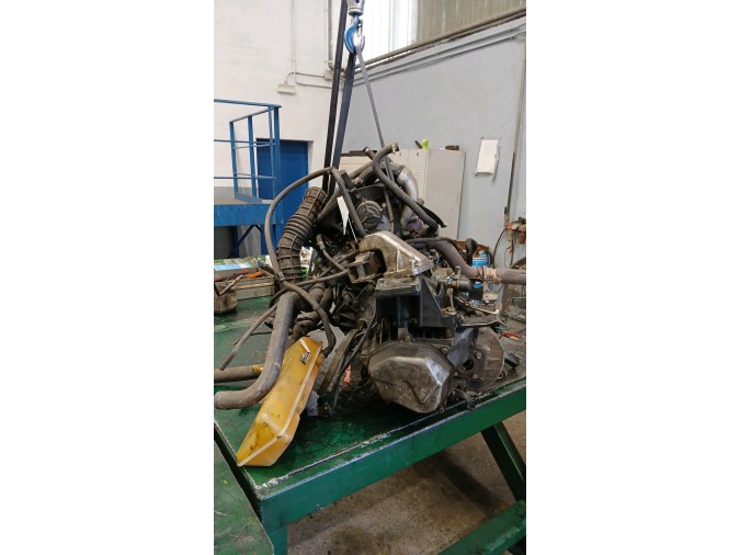 MOTOR CON ACCESORIOS Y CAJA DE CAMBIOS PEUGEOT BOXER 2000