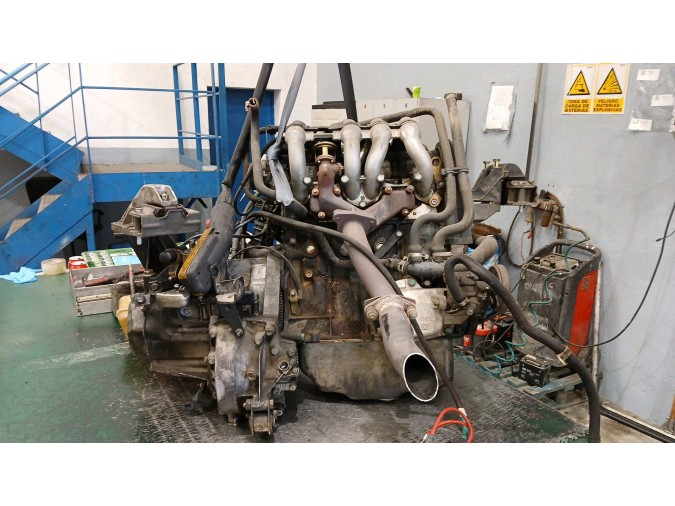 MOTOR CON ACCESORIOS Y CAJA DE CAMBIOS PEUGEOT BOXER 2000