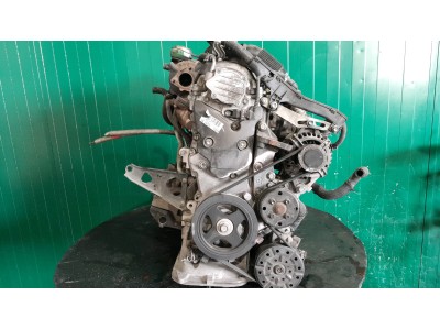 MOTOR CON ACCESORIOS Y CAJA DE CAMBIOS TOYOTA YARIS 2006