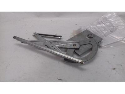 ELEVALUNAS DELANTERO IZQUIERDO TOYOTA AVENSIS 2004