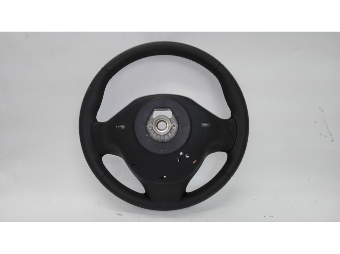 VOLANTE NISSAN CAPTUR 2016