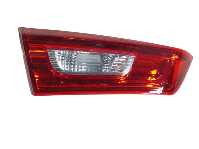 PILOTO TRASERO IZQUIERDO INTERIOR MITSUBISHI ASX 2018