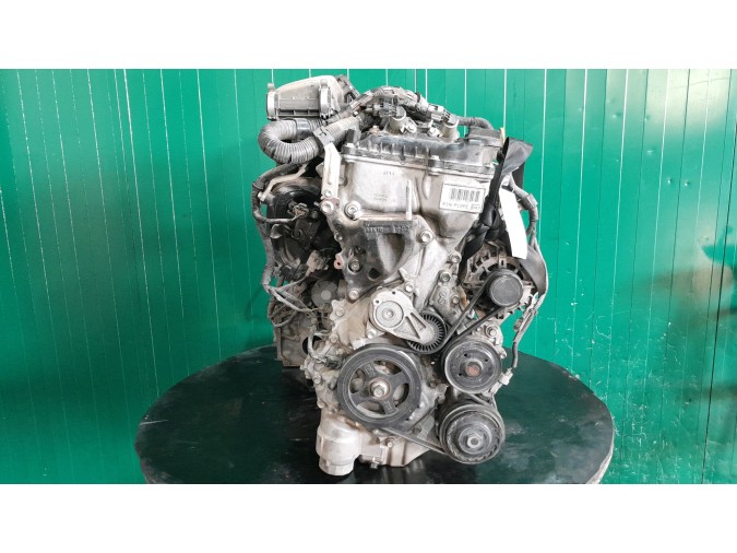 MOTOR CON ACCESORIOS SIN CAJA DE CAMBIOS TOYOTA YARIS