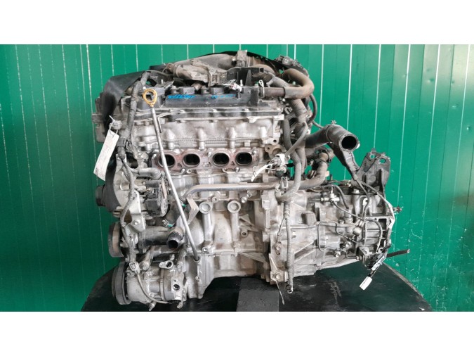 MOTOR CON ACCESORIOS SIN CAJA DE CAMBIOS TOYOTA YARIS