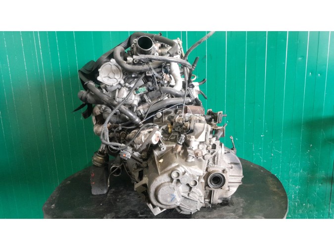 MOTOR CON ACCESORIOS SIN CAJA DE CAMBIOS ALFA ROMEO 147 2004