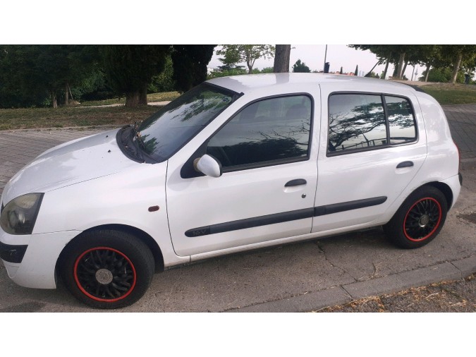 Radiador motor RENAULT CLIO 2002