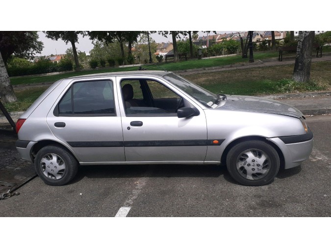 Radiador motor FORD FIESTA 2000