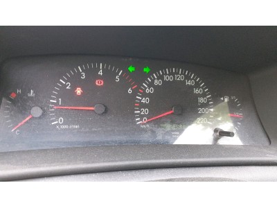 FARO DELANTERO DERECHO TOYOTA COROLLA 2004