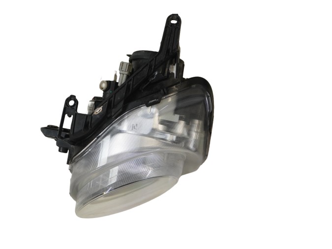 FARO DELANTERO IZQUIERDO NISSAN JUKE 2015