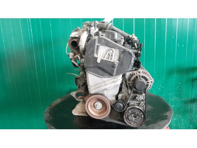 MOTOR CON ACCESORIOS Y CAJA DE CAMBIOS NISSAN JUKE 2015