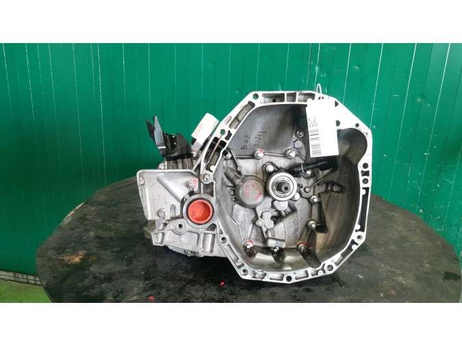 CAJA CAMBIOS DACIA SANDERO