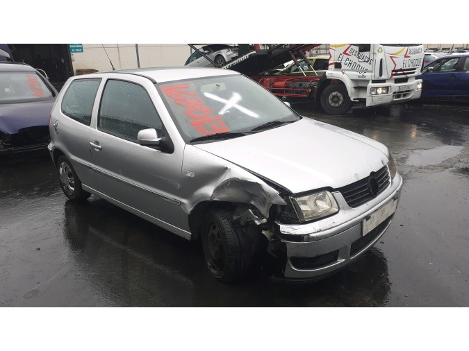 ELEVALUNAS DELANTERO DERECHO VOLKSWAGEN POLO 2000
