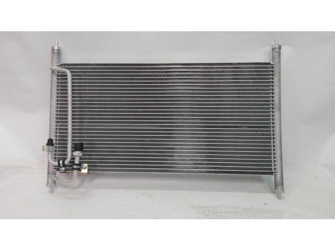 Radiador A/C NISSAN SERENA 1999