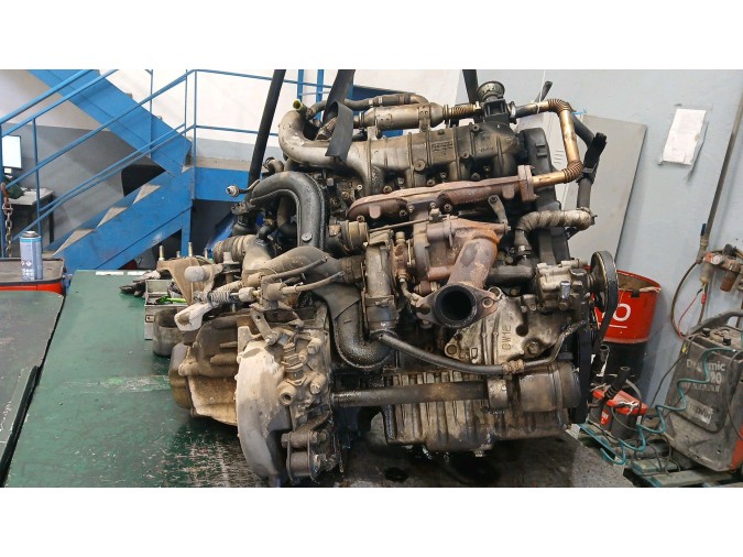 MOTOR CON ACCESORIOS Y CAJA DE CAMBIOS PEUGEOT BOXER 2003