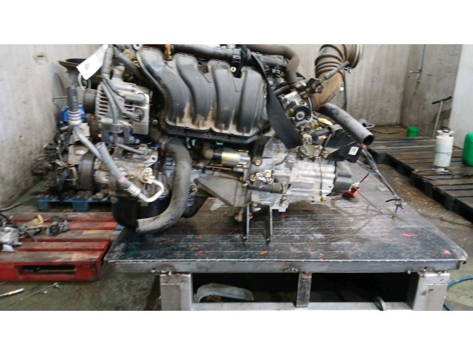 MOTOR CON ACCESORIOS Y CAJA DE CAMBIOS TOYOTA COROLLA 2004