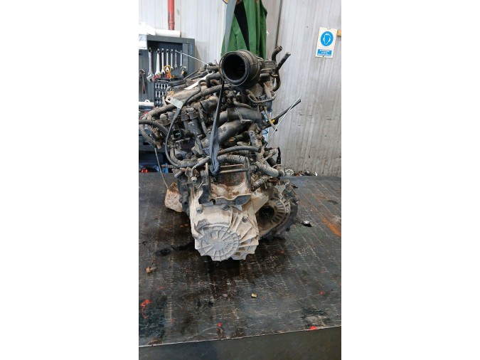 MOTOR CON ACCESORIOS Y CAJA DE CAMBIOS HYUNDAI GETZ