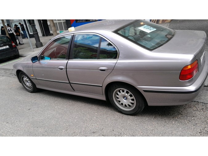 FARO ANTINIEBLA IZQUIERDO BMW 523I 1999