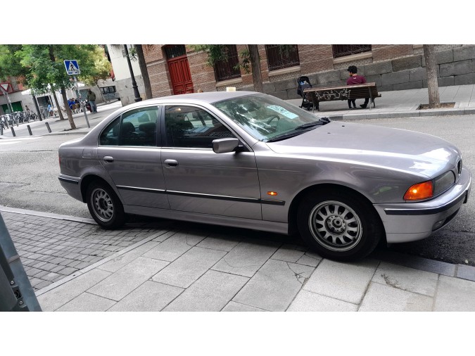 Radiador motor BMW 523I 1999