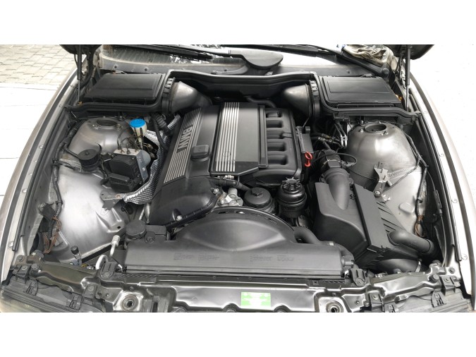 Radiador motor BMW 523I 1999