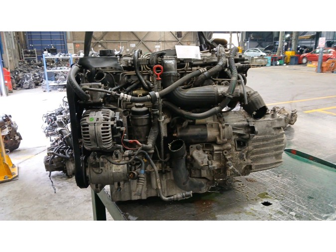 MOTOR CON ACCESORIOS SIN CAJA DE CAMBIOS VOLVO S60 2004