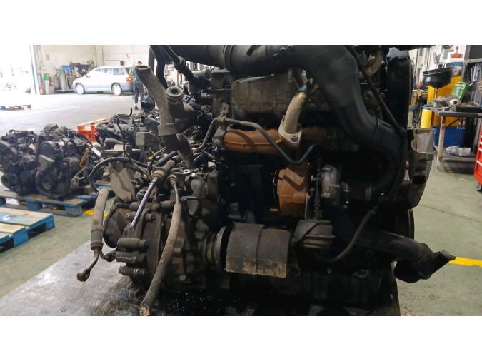 MOTOR CON ACCESORIOS Y CAJA DE CAMBIOS SKODA OCTAVIA 2001