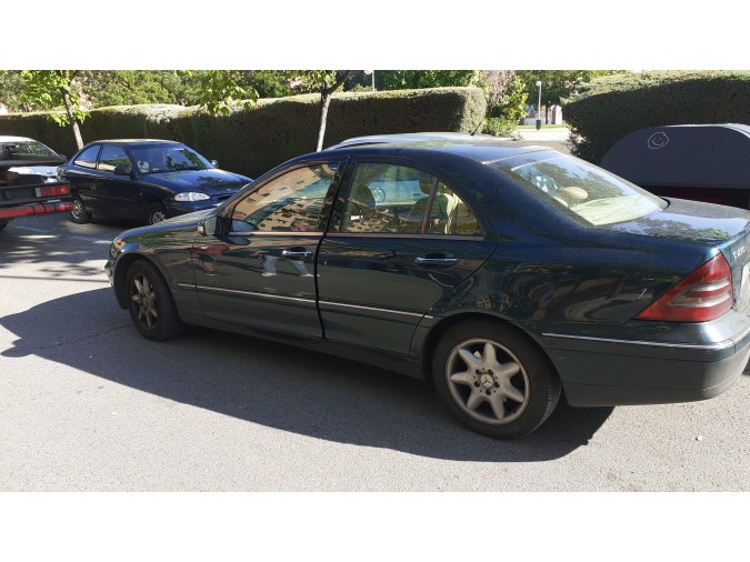 FARO ANTINIEBLA IZQUIERDO MERCEDES C 270 CDI 2003