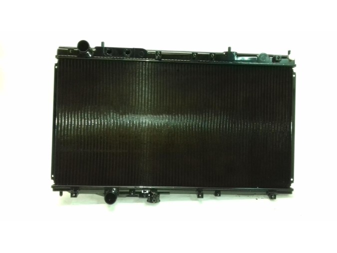 Radiador de Agua MITSUBISHI GALANT 1994