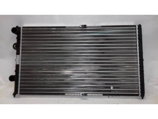 Radiador de Agua VOLKSWAGEN POLO 2000