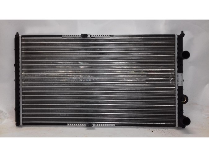Radiador de Agua VOLKSWAGEN POLO 2000