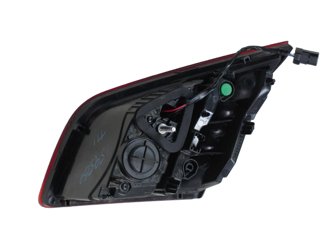 PILOTO TRASERO IZQUIERDO INTERIOR PEUGEOT 308 2016
