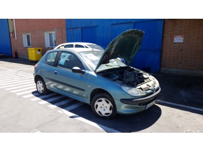 FARO ANTINIEBLA TRASERO IZQUIERDO PEUGEOT 206 2001