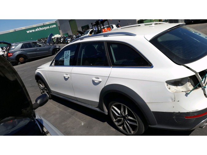 APOYACABEZAS TRASERO CENTRAL AUDI A4 2013
