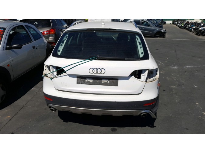 Cinturón de seguridad trasero central AUDI A4 2013