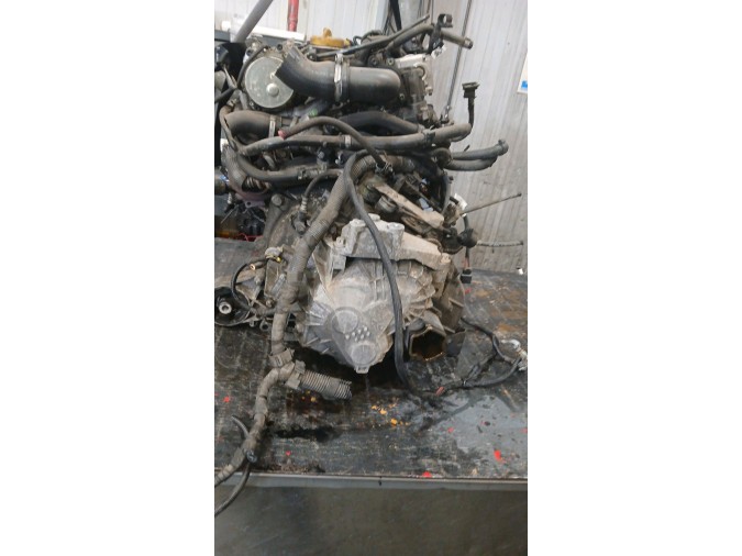 MOTOR CON ACCESORIOS Y CAJA DE CAMBIOS FIAT CROMA 2002