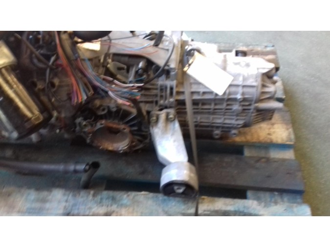 CAJA CAMBIOS DACIA SANDERO 2001