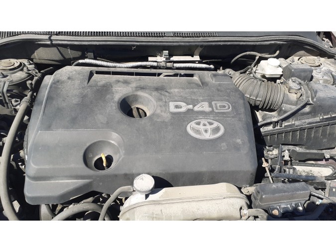 Intercooler TOYOTA AVENSIS 2002