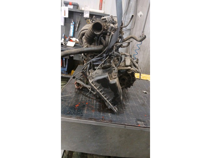 Motor TOYOTA COROLLA 2000