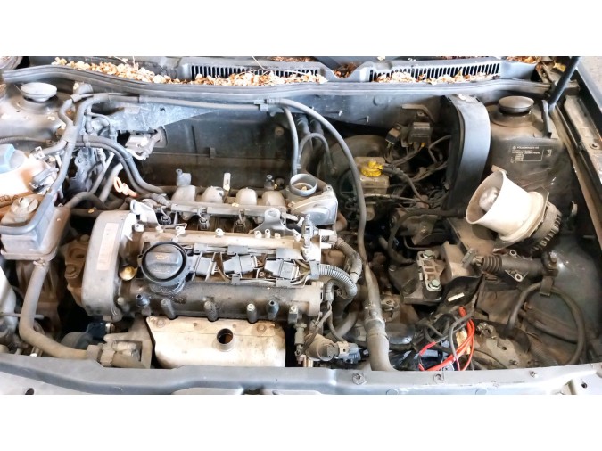 ELEVALUNAS DELANTERO DERECHO VOLKSWAGEN BORA 2000