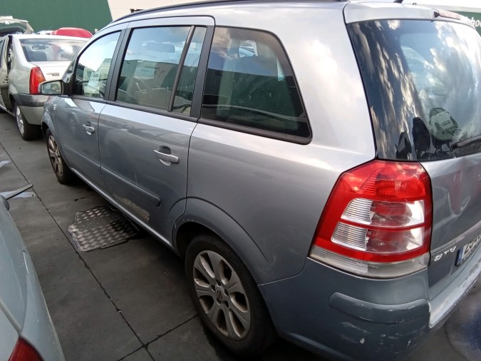 MARCO REPOSABRAZ.CEN OPEL ZAFIRA 2008