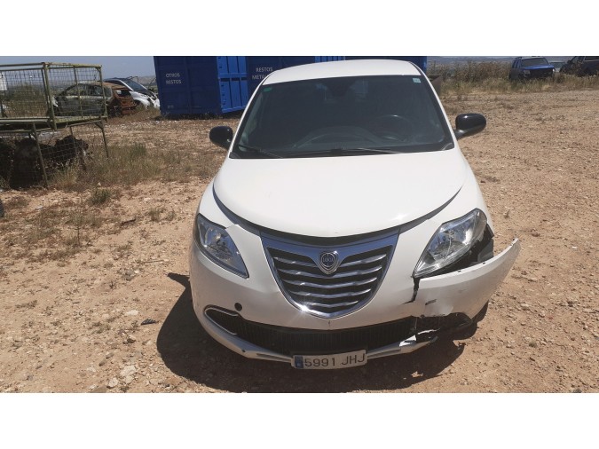 BUJE TRASERO DERECHO LANCIA YPSILON 2015