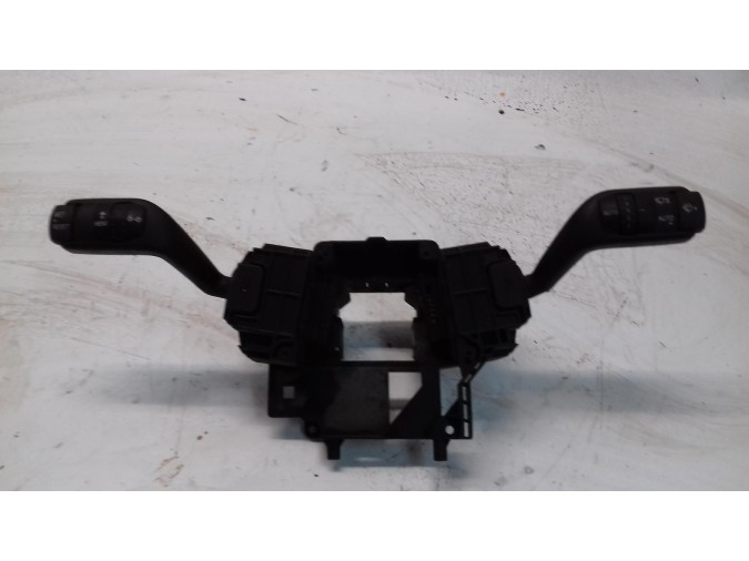 MANDO MULTIFUNCION FORD FOCUS 2006