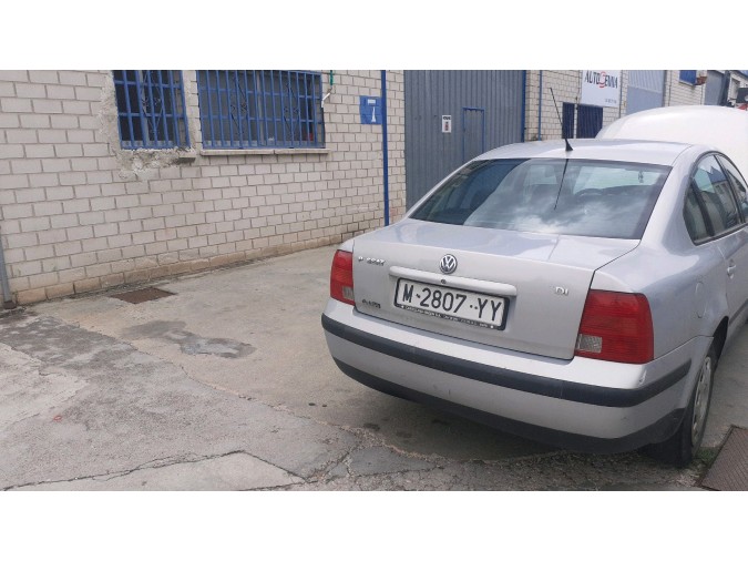 Intercooler VOLKSWAGEN PASSAT 2000