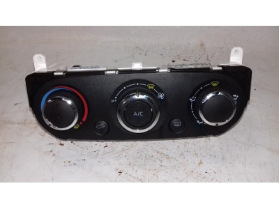 MANDO CALEFACCIÓN RENAULT CAPTUR 2016